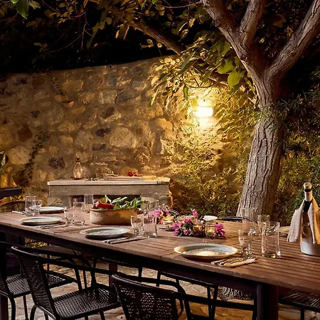 Muazzo Historic Residence, In The Village Core, By Thinkvilla * Pigí
